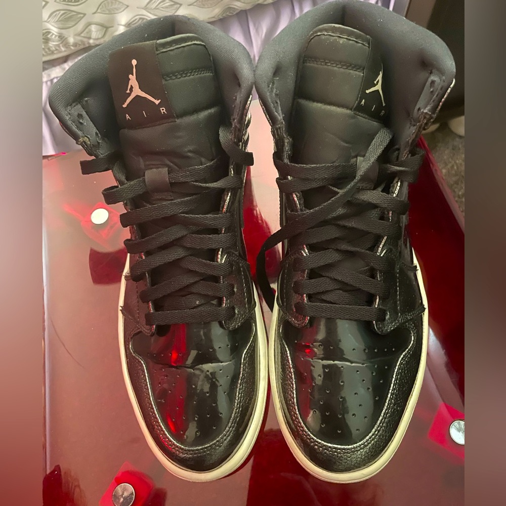 Mens Jordan 1 Retro